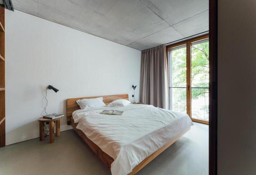 סוויטה נוף לגינה, Dot Sofia Apart