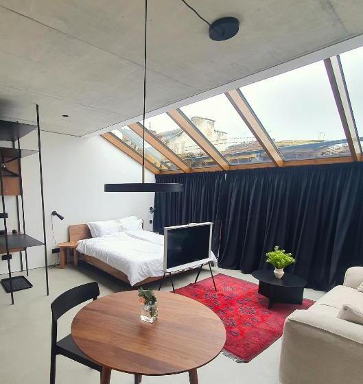 סטודיו סופריור, Dot Sofia Apart