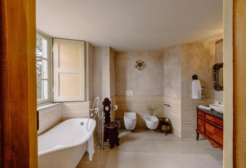 디럭스 스위트, Castello Di Casalborgone