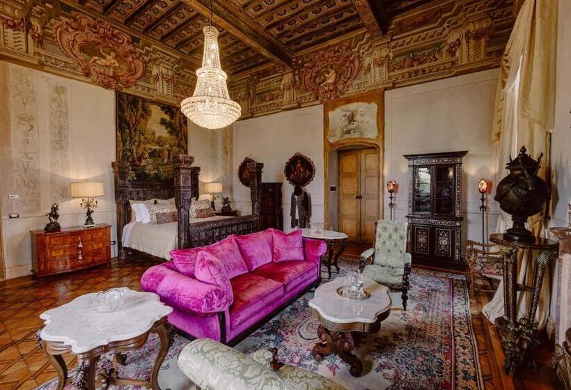 프레지덴셜 스위트, Castello Di Casalborgone