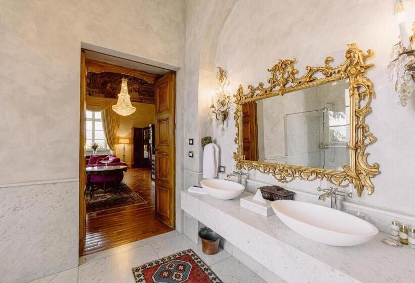 프레지덴셜 스위트, Castello Di Casalborgone