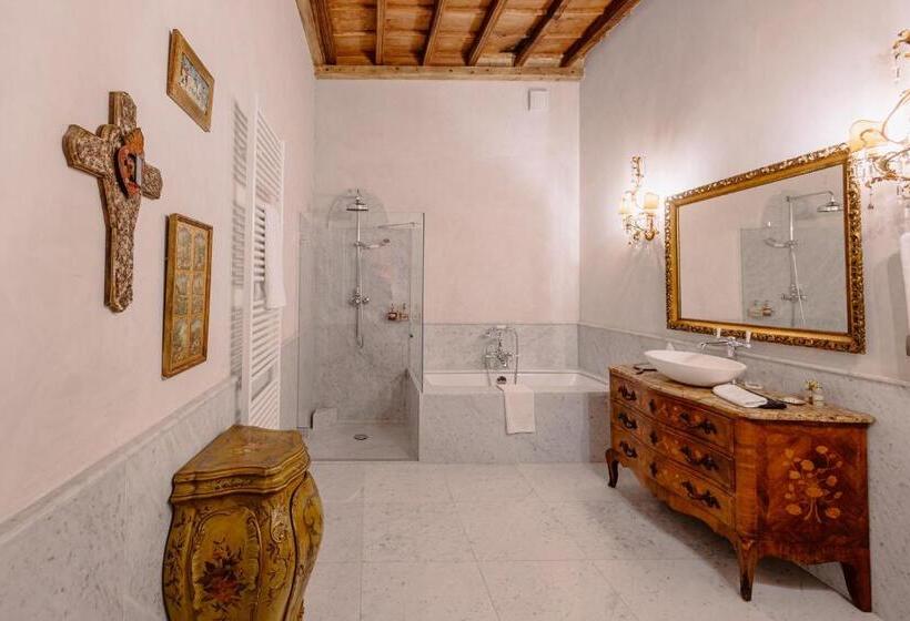 기본룸, Castello Di Casalborgone