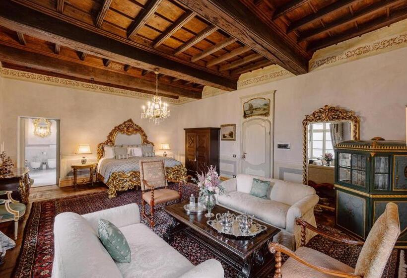 디럭스 스위트 킹 침대, Castello Di Casalborgone