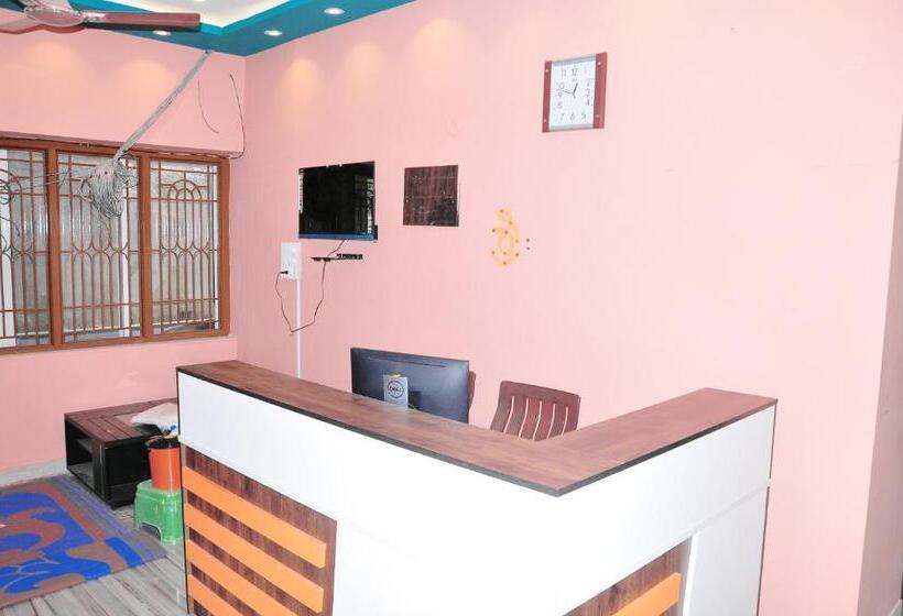 Номер Стандарт Трехместный, Vr Residency