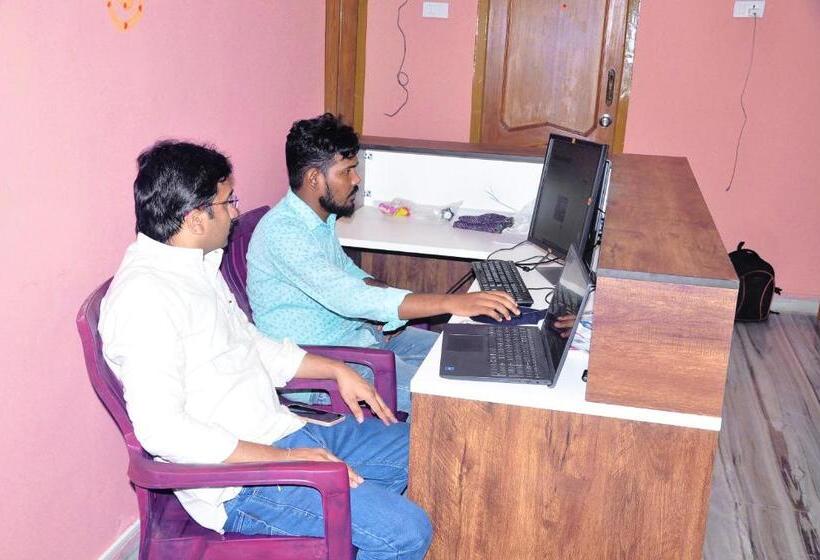 Номер Deluxe, Vr Residency