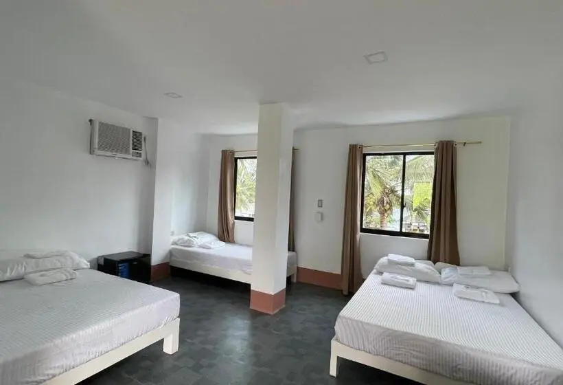 Perhehuone Merinäkymä, Langoyon Beach Resort