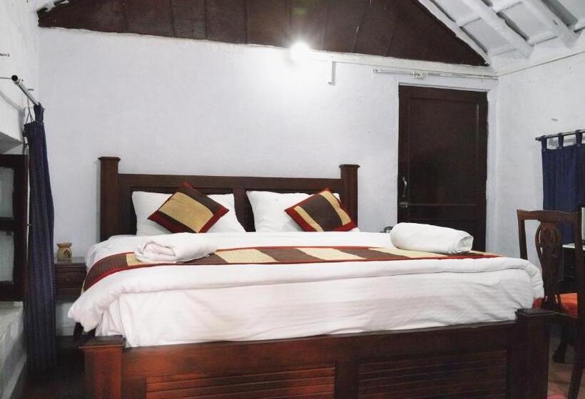 חדר סטנדרט, Noble Nest Eco Resort Khatushyam Ji