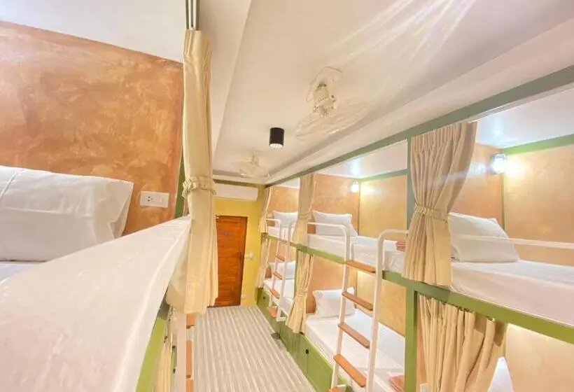 Vuode Makuusalissa, Sierra Hostel