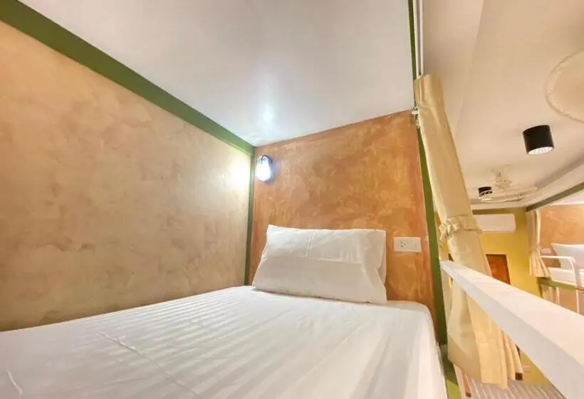Vuode Makuusalissa, Sierra Hostel
