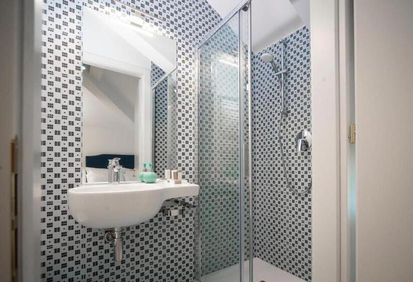 اتاق استاندارد, B&b Piedicastello