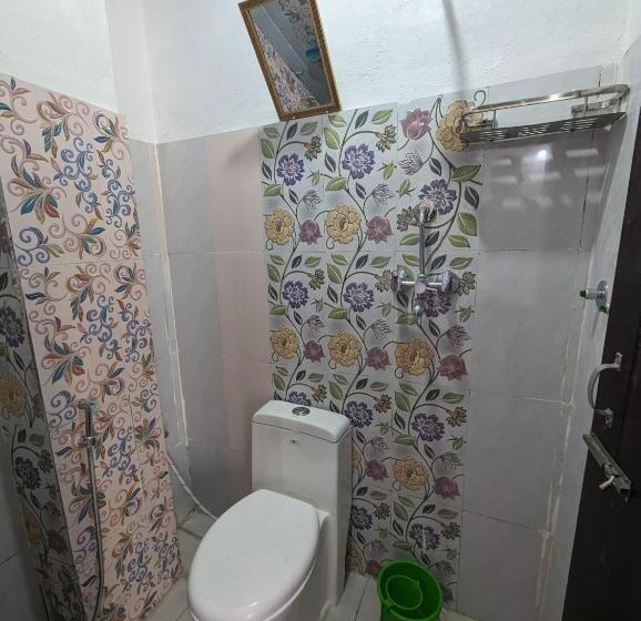 اتاق استاندارد, Roshani Guest House And Restaurant Ngadi Bazar