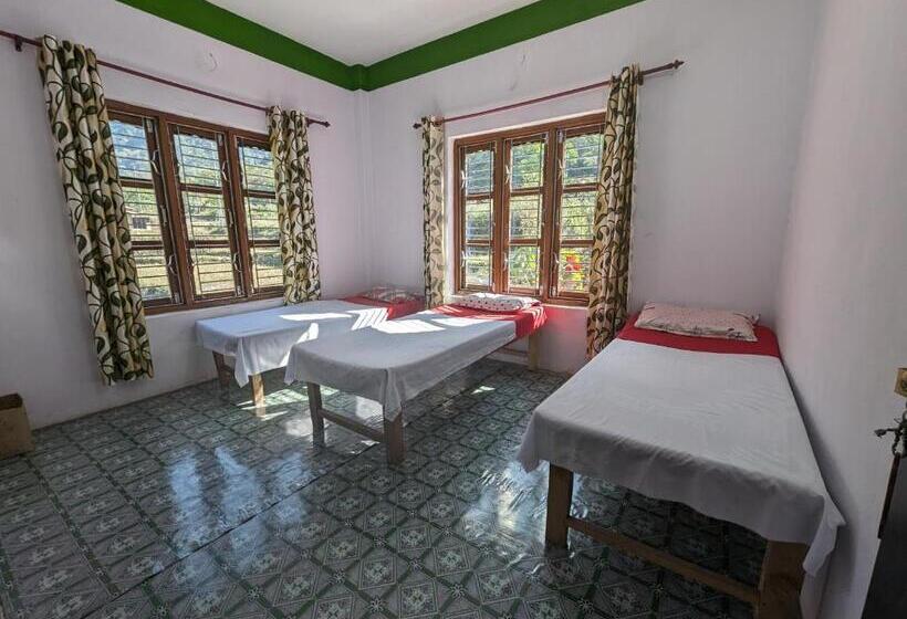 اتاق استاندارد سه نفره, Roshani Guest House And Restaurant Ngadi Bazar