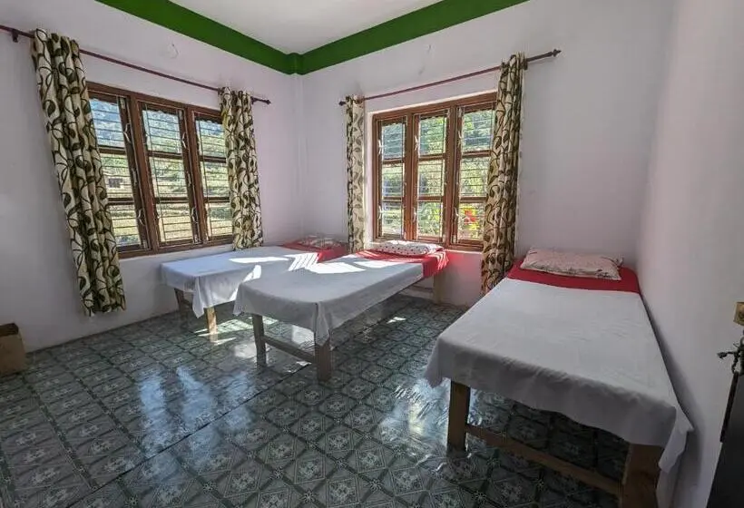 اتاق استاندارد سه نفره, Roshani Guest House And Restaurant Ngadi Bazar
