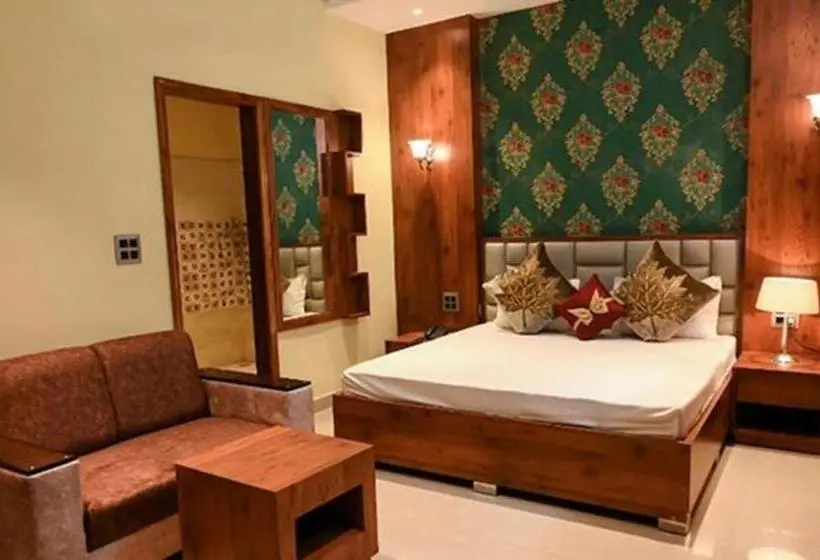 デラックスルーム, Fabhotel K9 Regency