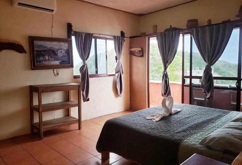 غرفة قياسية مطلّة علي البحر مزوَّدة بشُرفة, Ito El Rinconcito Playa Mayto