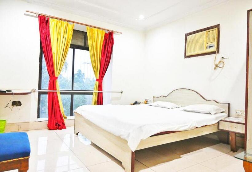 غرفة قياسية, Priyanka International