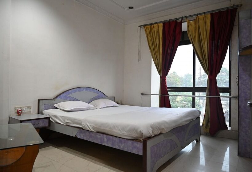 غرفة قياسية, Priyanka International