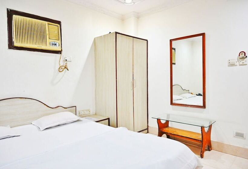 غرفة قياسية, Priyanka International