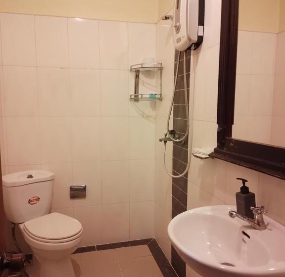 غرفة عائلية, Wat