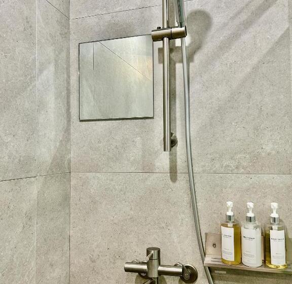 Номер Стандарт, Browndot Yangnam