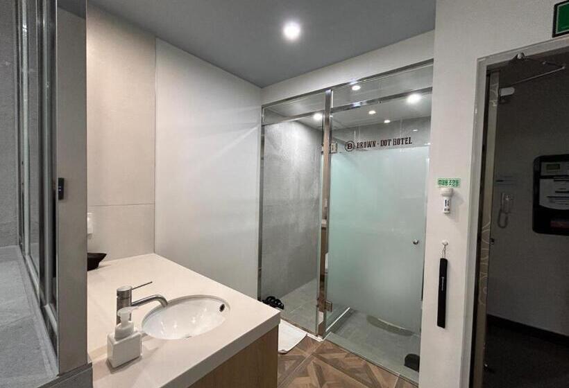 Номер Стандарт, Browndot Yangnam