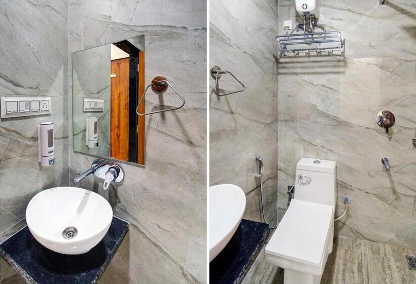 غرفة كلاسيكية ثلاثية, O Moon Mahal