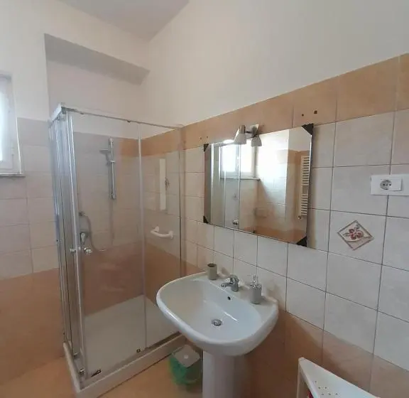 Standard Yhden Hengen Huone Jaettu Kylpyhuone, A Casa Di Ciccio Da Mmonte