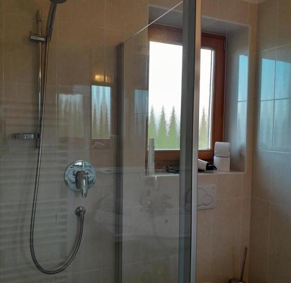 발코니 디럭스 룸, Landgasthof Sonnegghof