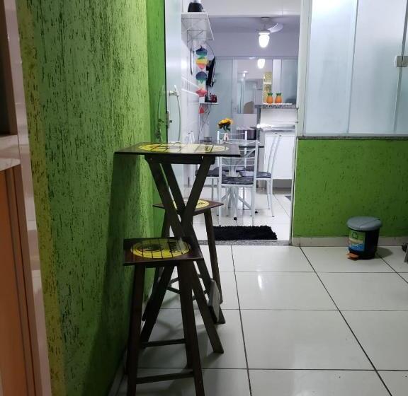 1階の1ベッドルームアパートメント, The Queen Flat