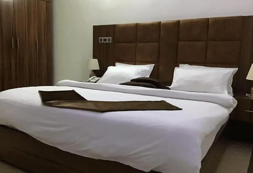 اتاق استاندارد یک نفره, Ug Wils Hotels And Suites