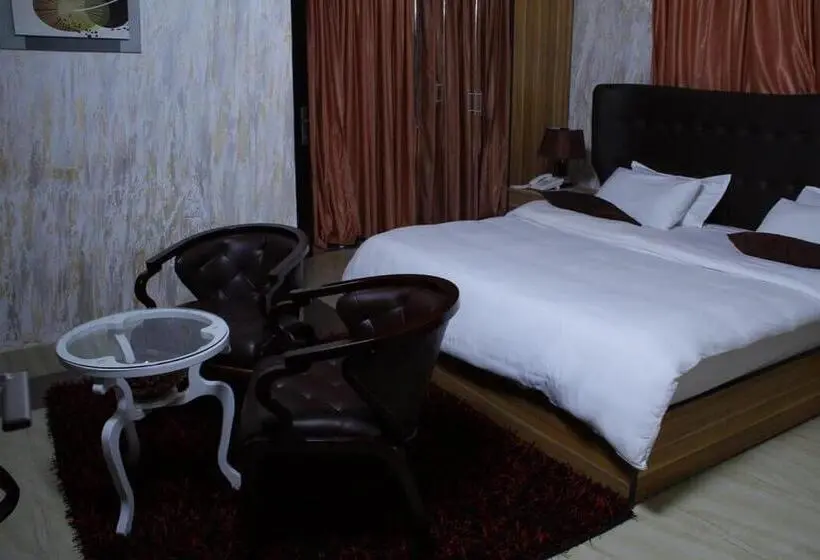 اتاق استاندارد یک نفره, Ug Wils Hotels And Suites