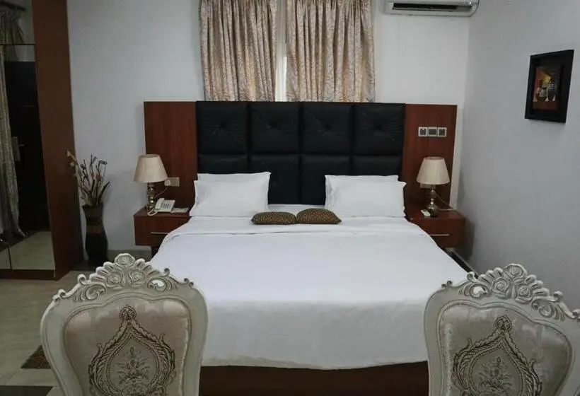 اتاق استاندارد, Ug Wils Hotels And Suites