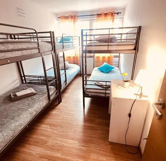 Кровать в Общей Комнате, G & S   Hostel Vila Do Conde