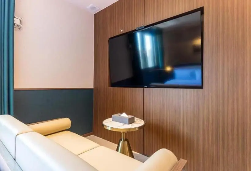 Standard-huone, Aria