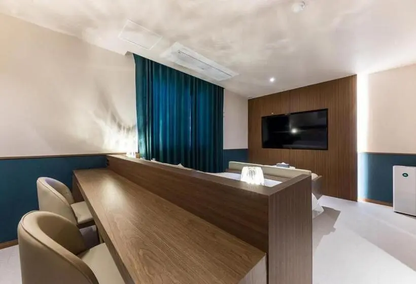 Standard-huone, Aria