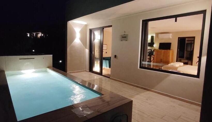 Номер Deluxe, Las Estrellas Del Duende