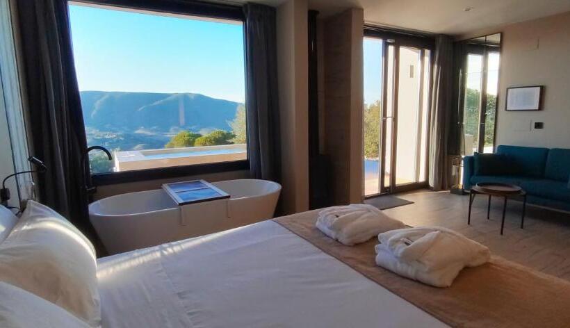 Номер Deluxe, Las Estrellas Del Duende