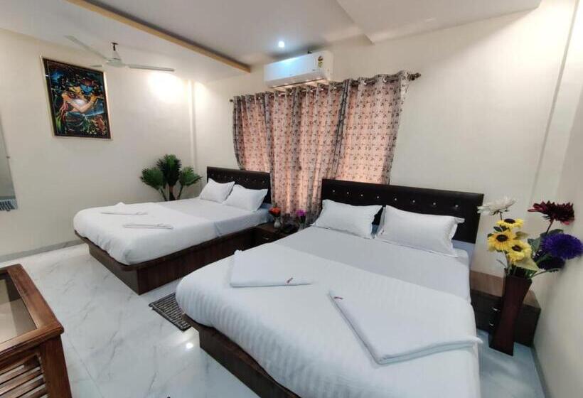 Четырехместный Номер Стандарт, Orchid House Navi Mumbai