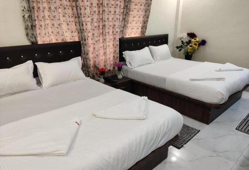 Standaard Vierpersoonskamer, Orchid House Navi Mumbai