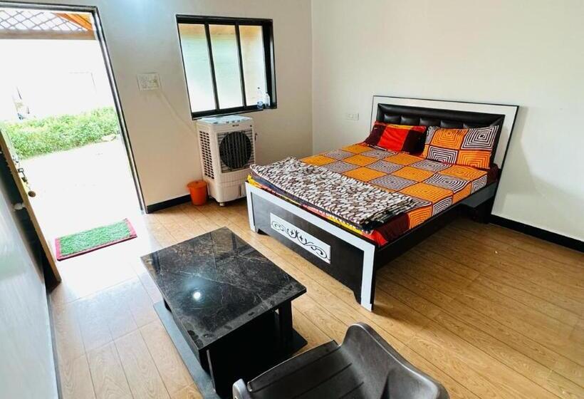 디럭스 룸, Khadir Homestay Resort Dholavira Gujrat