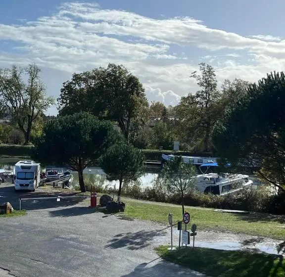 1ベッドルームのスーペリアアパートメント, Les Logis Du Port Port Canal Montauban