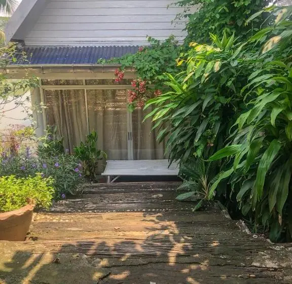 Standard-bungalow 3 Makuuhuonetta, River Flow House Bangtanod