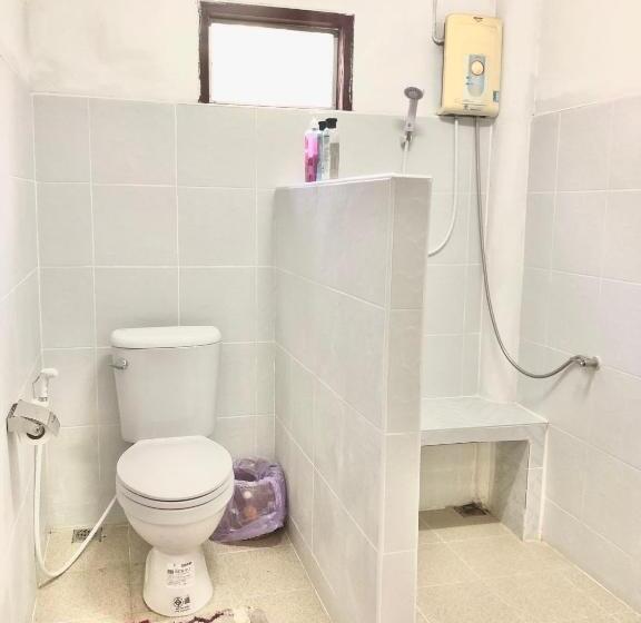 Хижина, River Flow House Bangtanod