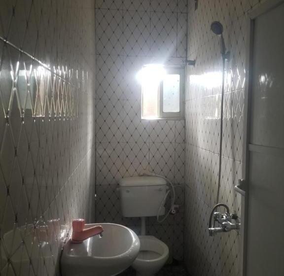 اتاق استاندارد یک نفره, Stainless World International Hotel And Suites