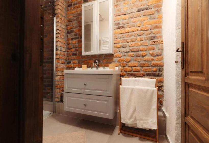 スタンダードスタジオ, Casa 1901