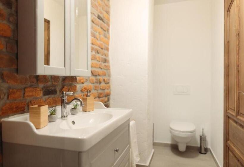 スタンダードスタジオ, Casa 1901