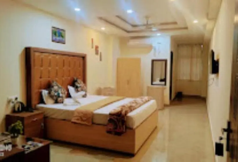 デラックスルーム, Buddha Resort Hotel & Restaurant,aurangabad