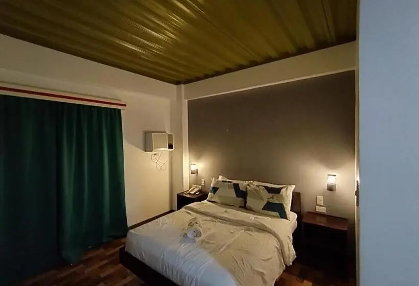 Deluxe-huone, Reddoorz @ Lqj Hotel Old Buswang Kalibo