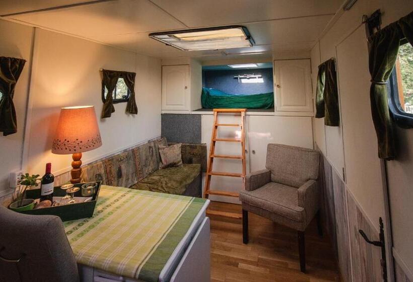 带花园景观的标准工作室, Bed En Bedford