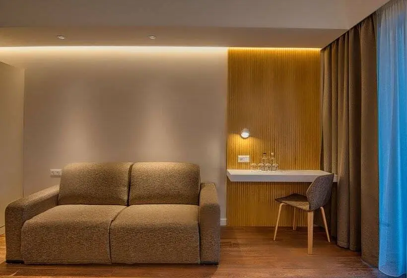 デラックスルーム, Cardoner Hotel és Konferenciaközpont